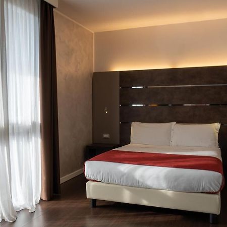Cavallo Hotel 皮亚韦河畔诺文塔 外观 照片